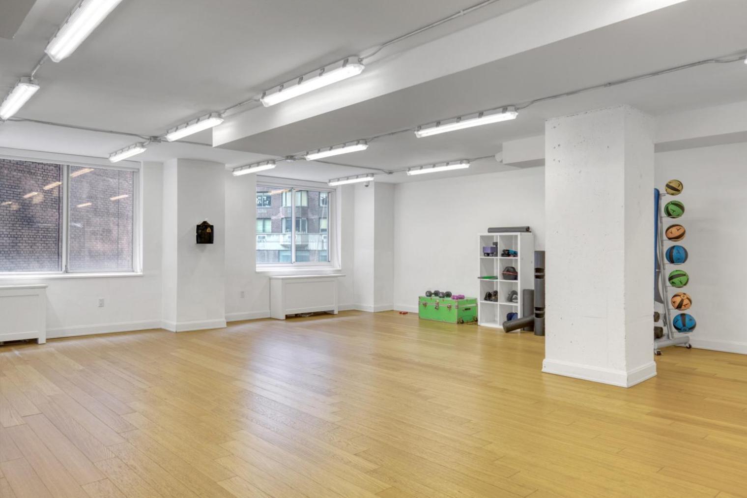 Midtown East 2br W Gym Doorman Wd Nr Parks Nyc-1206 Apartment