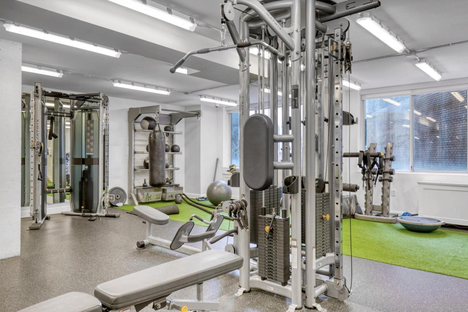 Midtown East 2br W Gym Doorman Wd Nr Parks Nyc-1206 New York